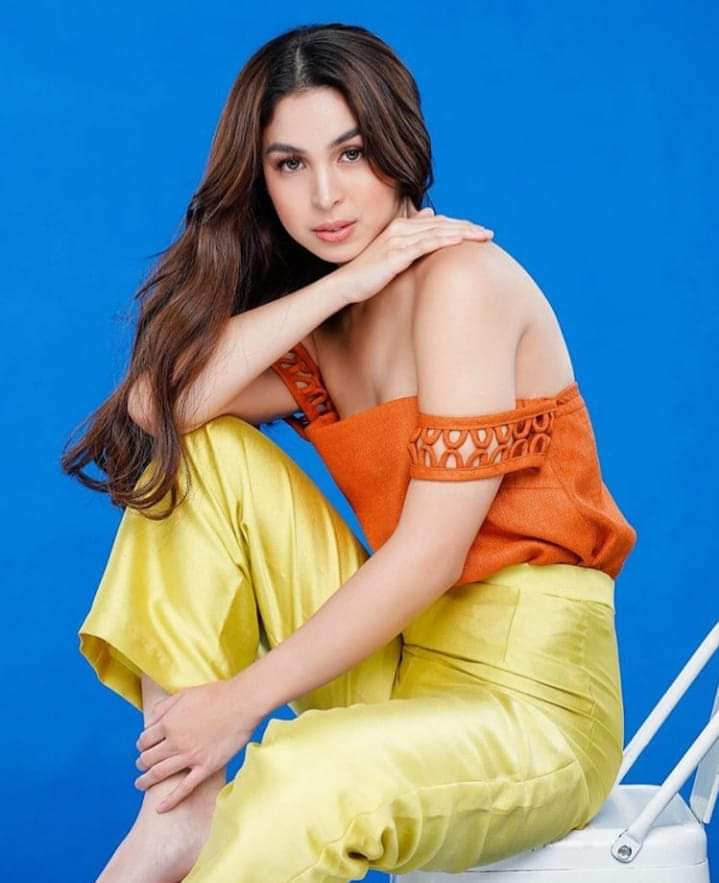 Ella93787680's tweet photo. No one knows 'bout all the good things you do
When people take advantage of you
Your heart is pure and beautiful...

*YOU KNOW MY NAME BUT NOT MY STORY!
@BarrettoJulia 
#JoshLia https://t.co/ceOsNUwuZ8
