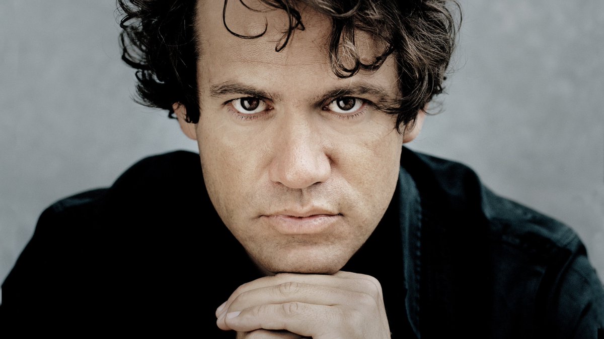 Eivind Gullberg Jensen blir ny operasjef i Bergen Nasjonale Opera! Den kjente norske dirigenten tar over for Mary Miller i 2021. Mer info: bit.ly/2X6iVyE  <a href="/eivindgj/">Gullberg Jensen</a> #eivindgullbergjensen #operasjef #operanews