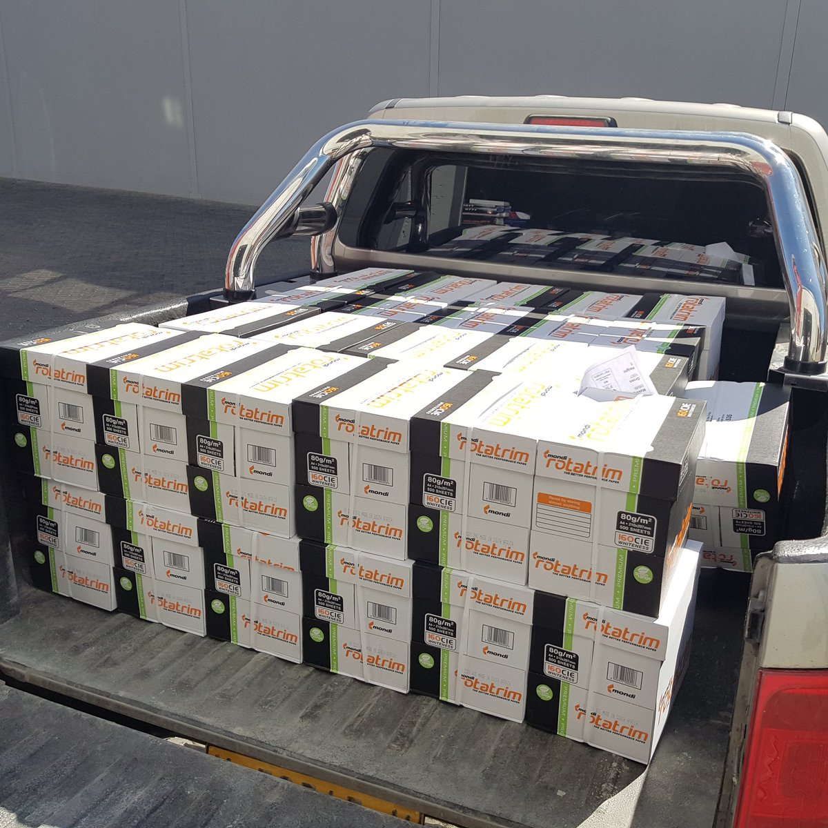 clickpcstore's tweet photo. We got you covered with photo copy/ printing papers.. we courier country wide ๐ณ๐ฆ
#rotatrim #namibia #sncreative #clickpcstore #KatimaMulilo https://t.co/AyJlvrUFud