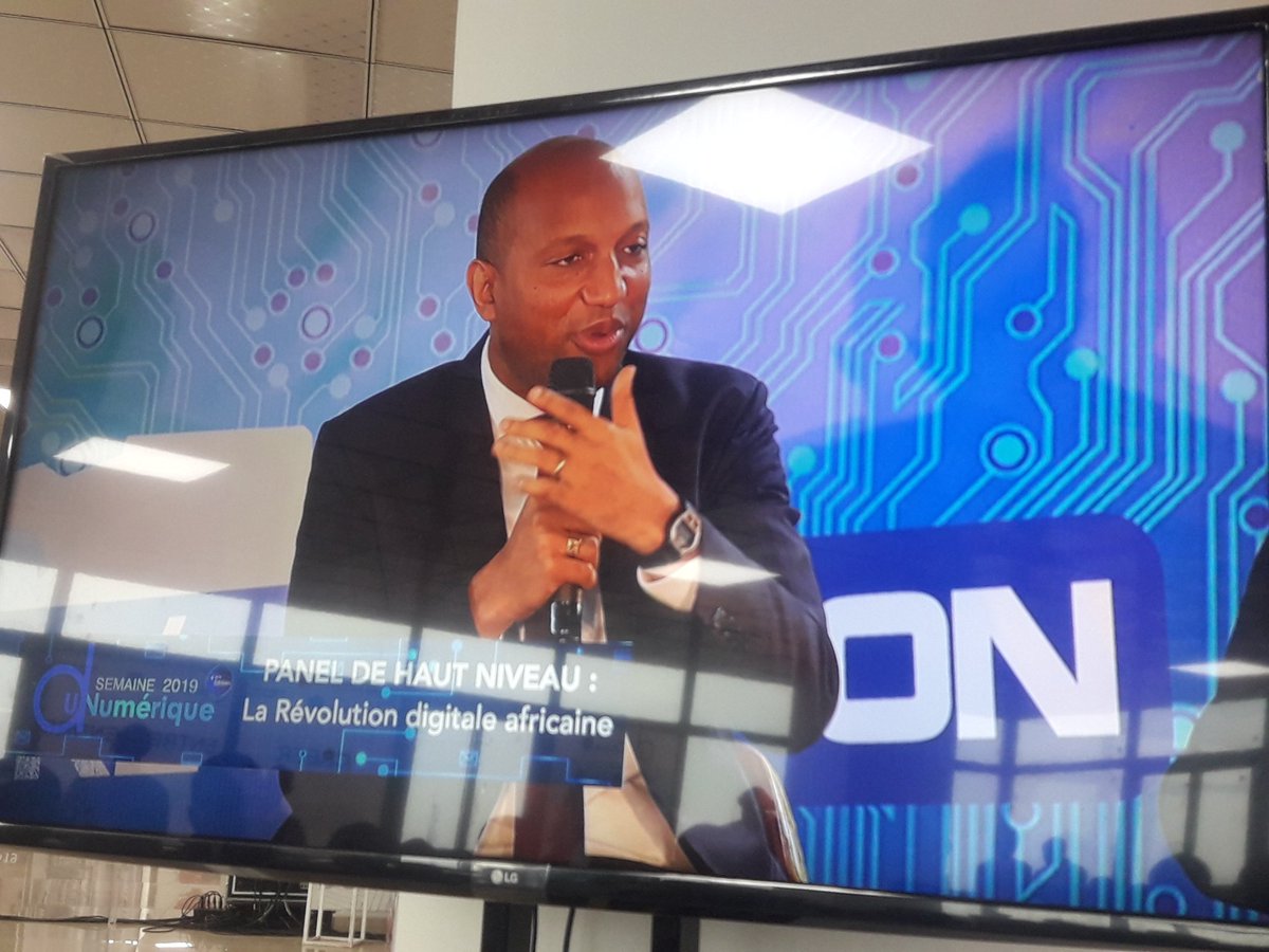 #SemDuNum10 Pour le ministre  <a href="/gcurtisgn/">Gabriel Curtis</a> , 《il faut que les enfants apprennent les codes et encourager la propriété intellectuelle et préservée 》
#KIBARO #TechInfo224