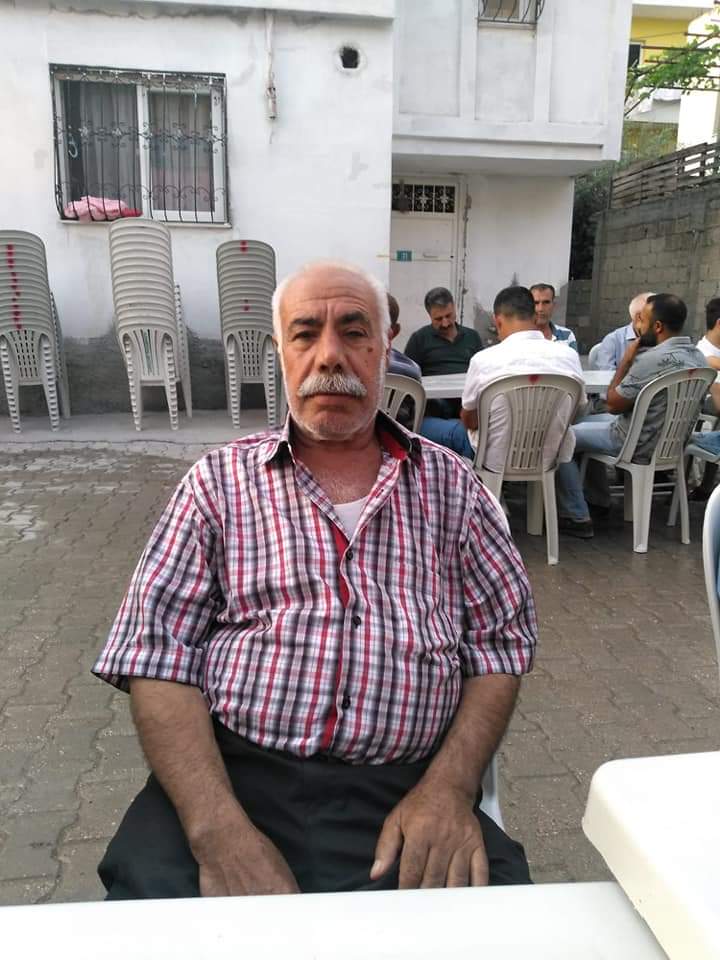 Muzaffe76670180's tweet photo. HDP Sarıçam İlçe Eşbaşkanımız Mustafa İpekten'i, tedavi gördüğü hastanede bugün maalesef kaybettik. 
Ailesinin, yakınlarının ve Partimizin  başı sağolsun.Yıldızlar yoldaşı olsun... https://t.co/x6ZUoCk01S