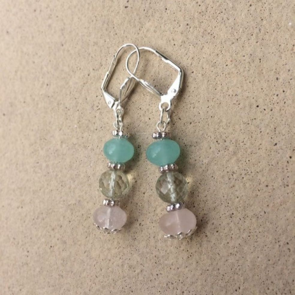These pretty beaded gemstone #earrings feature stunning green #amethyst which is complemented perfectly by the fresh #aventurine and the pretty #RoseQuartz 
#jewellery #handmade buff.ly/2S86gVz
