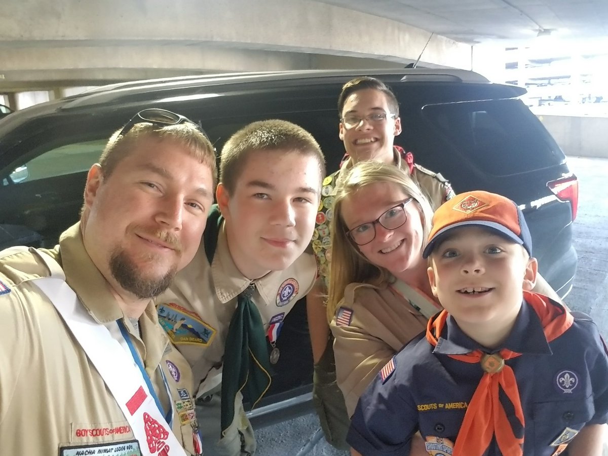 DelRiverDist's tweet photo. Visiting the Commonwealth of Pennsylvania State Capital to brief the   State of Scouting for the @boyscoutsofamerica. Representing the @hudsonvalleybsa and Pike County contingency. #scouting #preparedforlife #harrisburg https://t.co/n1ukvTuY6b