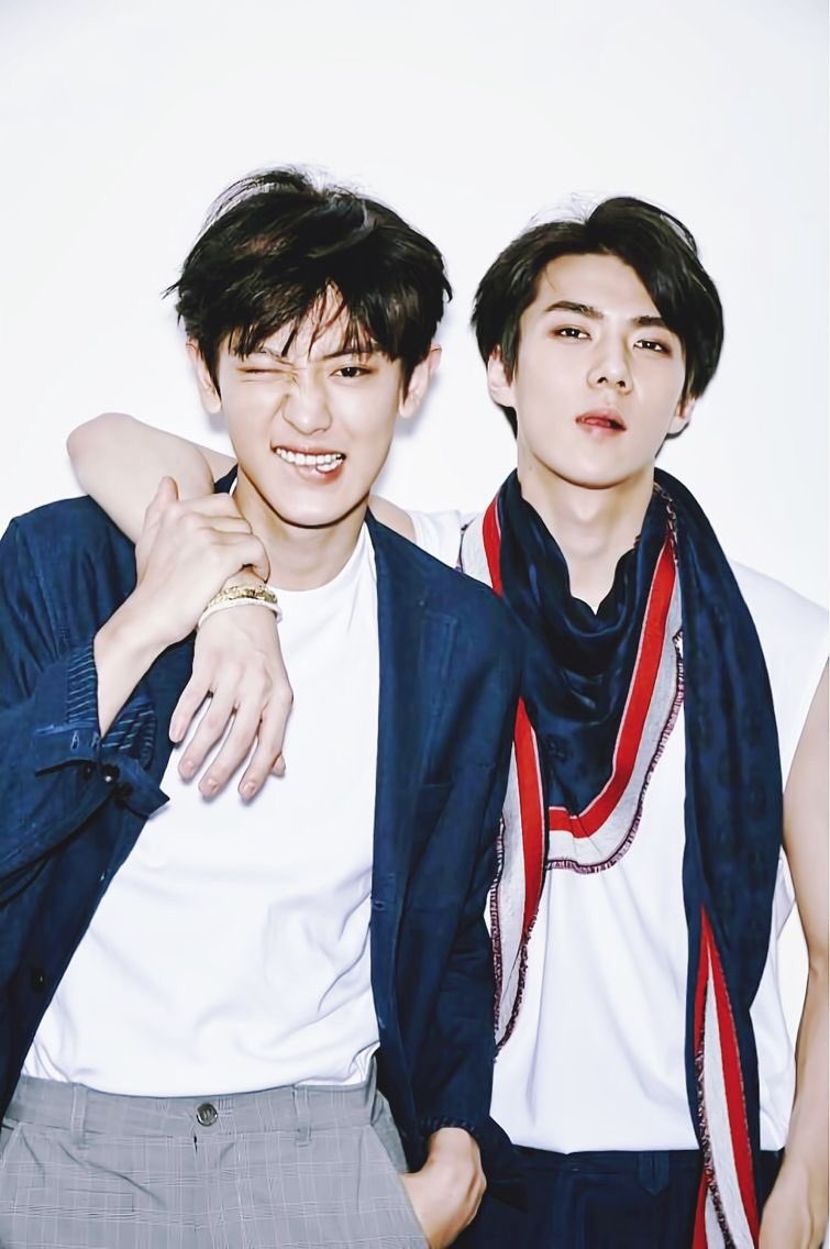 อยากได้พี่ชานยอลเป็นผัว tweet media