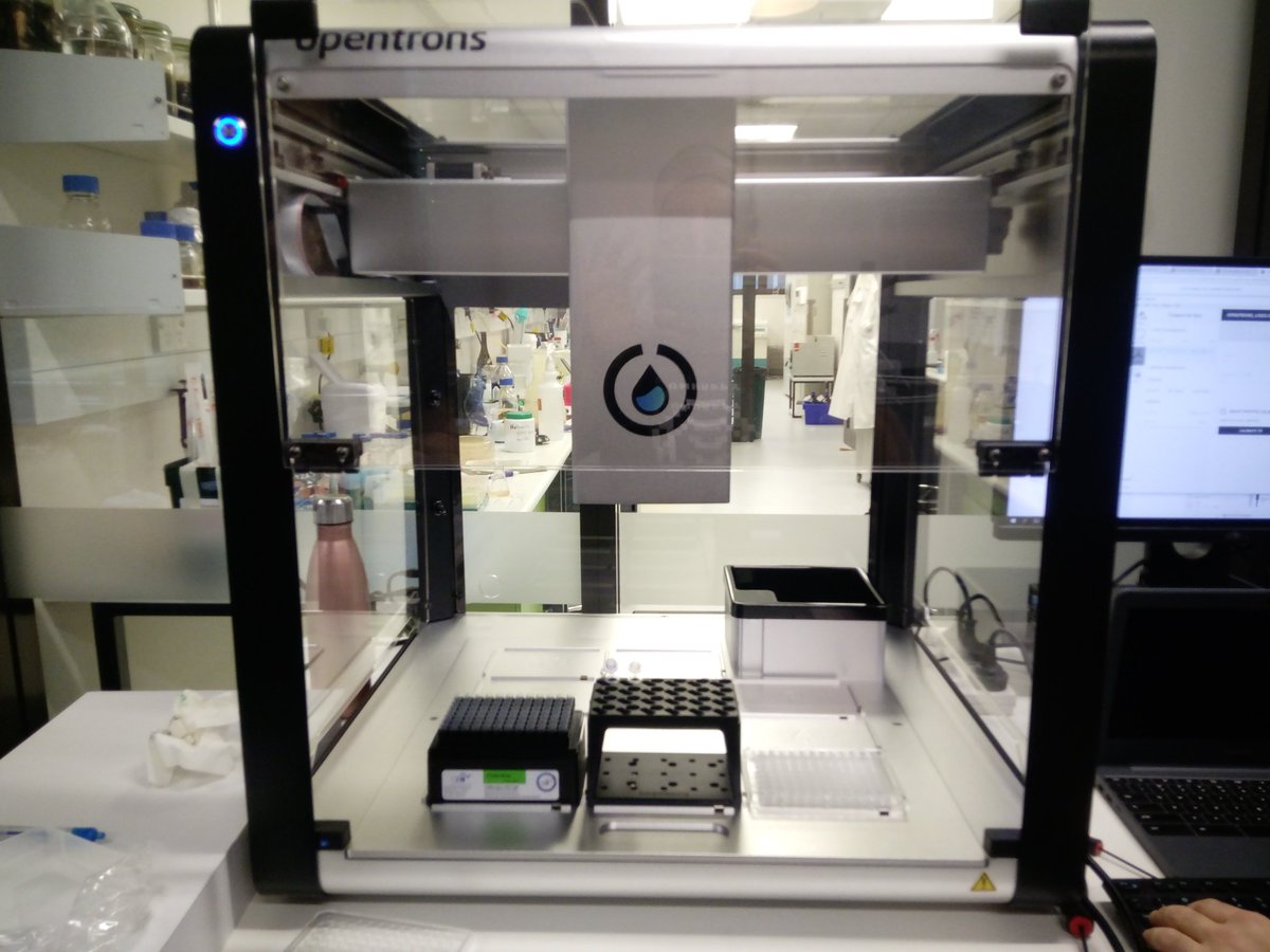 Our team got a new member! We're thinking of #Naming this beauty and suggestions are welcome! Thank you @OpenTrons_ and <a href="/iGEM/">iGEM</a>! #iGEM #iGEM2019 #LabAutomation #Automation #LiquidHandling #Pipetting