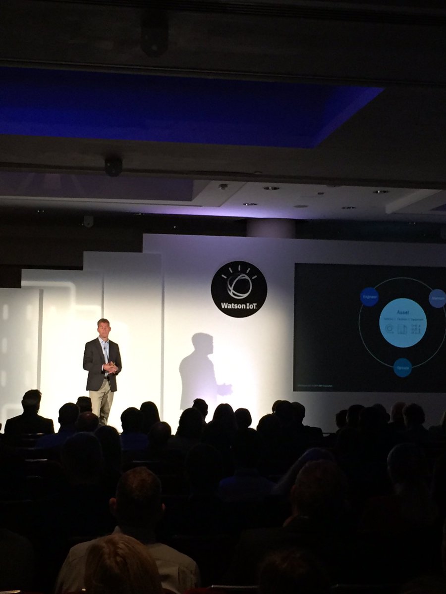 fmbftorres's tweet photo. #IoTExchange London kicking off with Andy Bennet #iot #ibm https://t.co/HQP3XIQZ8C