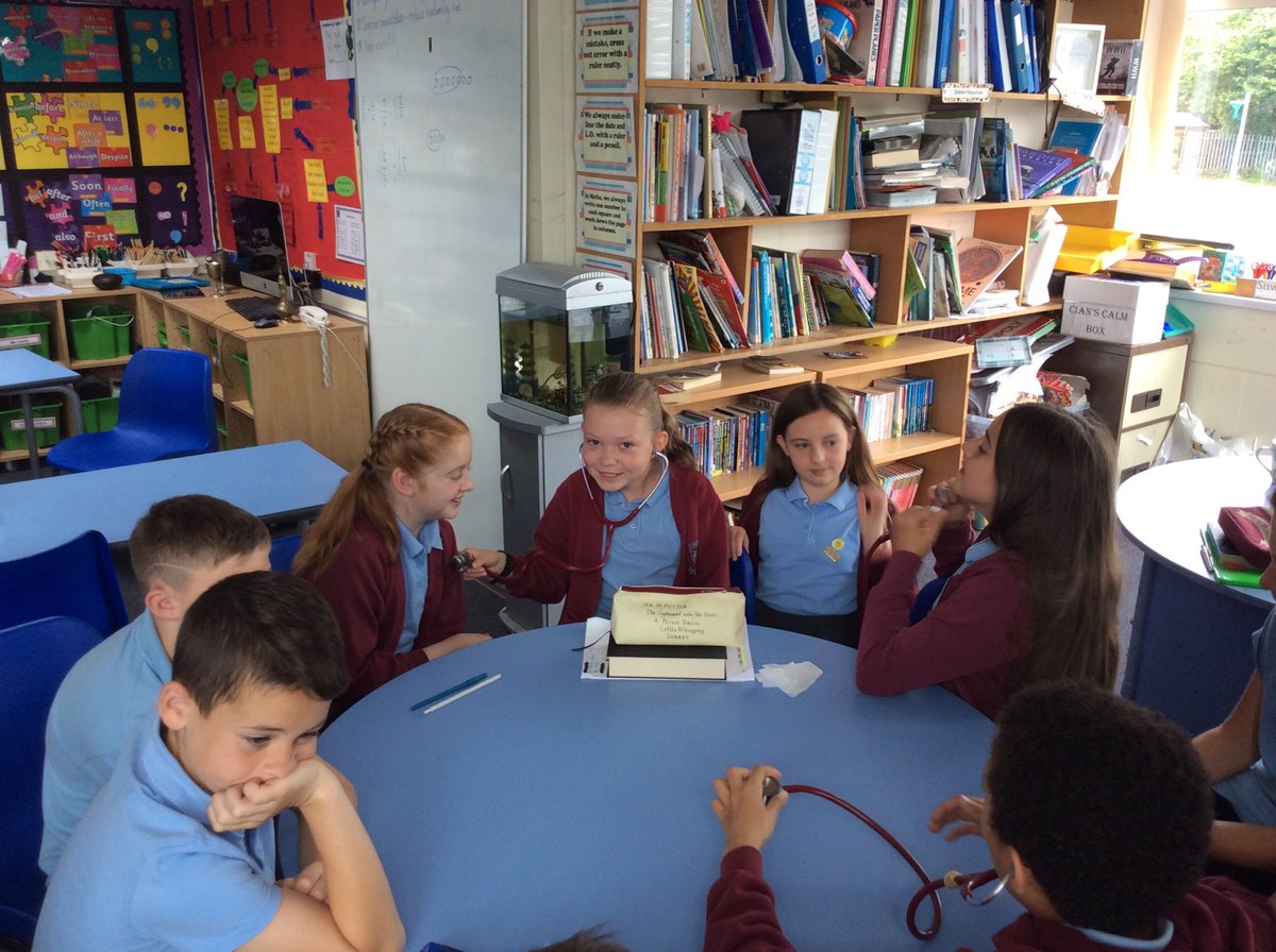 Plasyfelin's tweet photo. Year 6 are having a great morning with @CardiffMBBChC21 learning about the heart and how to stay healthy #plapc13 #plapscience #plappse #plaphealthy https://t.co/2BMgTBbQop