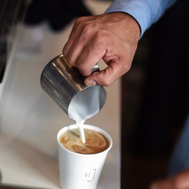 stjamesrich's tweet photo. We’re open! 7am-4pm.
Come in and get your coffee fix and a feed. 
#eastertrading #richmond #longweekend #specialitycoffee : @stjamesrichmond https://t.co/EQljUCeGkj