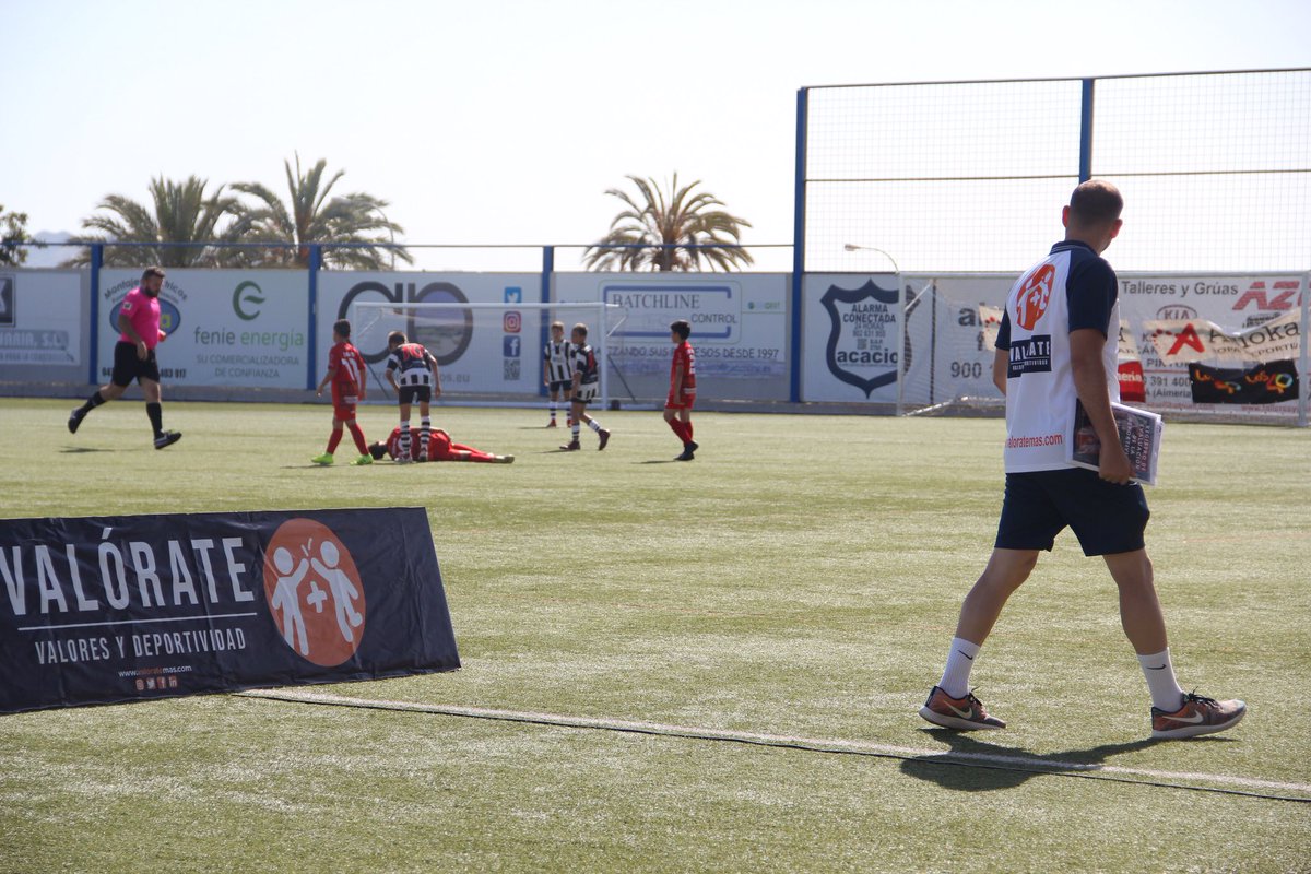 CoronelRecio's tweet image. “El deseo es la llave de la motivación, pero es la determinación y el compromiso en una incesante búsqueda de tu meta lo que te hará llegar al éxito que buscas” Mario Andretti.⠀

#Valóratemás #LearningForTomorrow #DeporteyValores