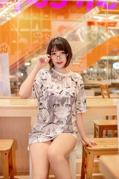 You can preorder S-MamMams T-Shirt today! at
https://t.co/haZBl4l6UA

Thanks you! @Light_Anxious 