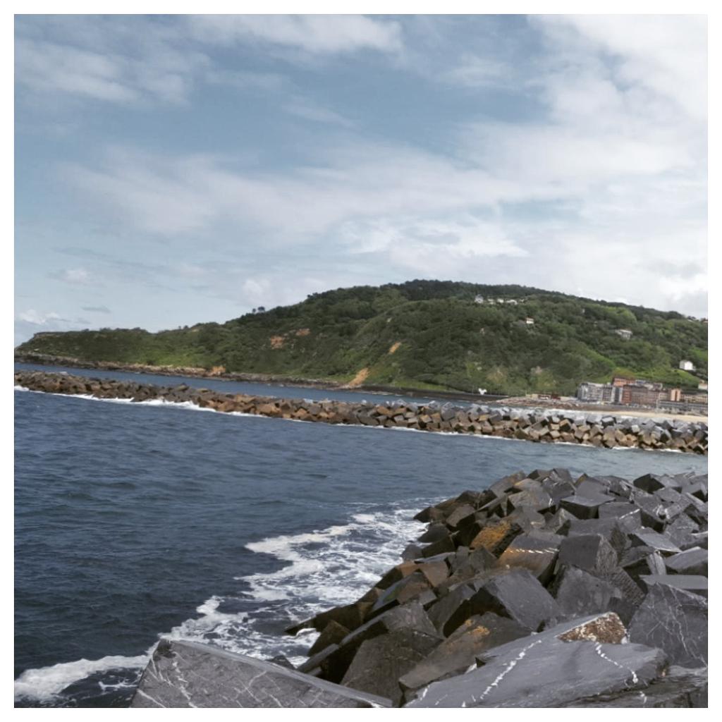 Hoy descansamos, mañana desde las 11.00h os esperamos. ¡Feliz martes! #sansebastian