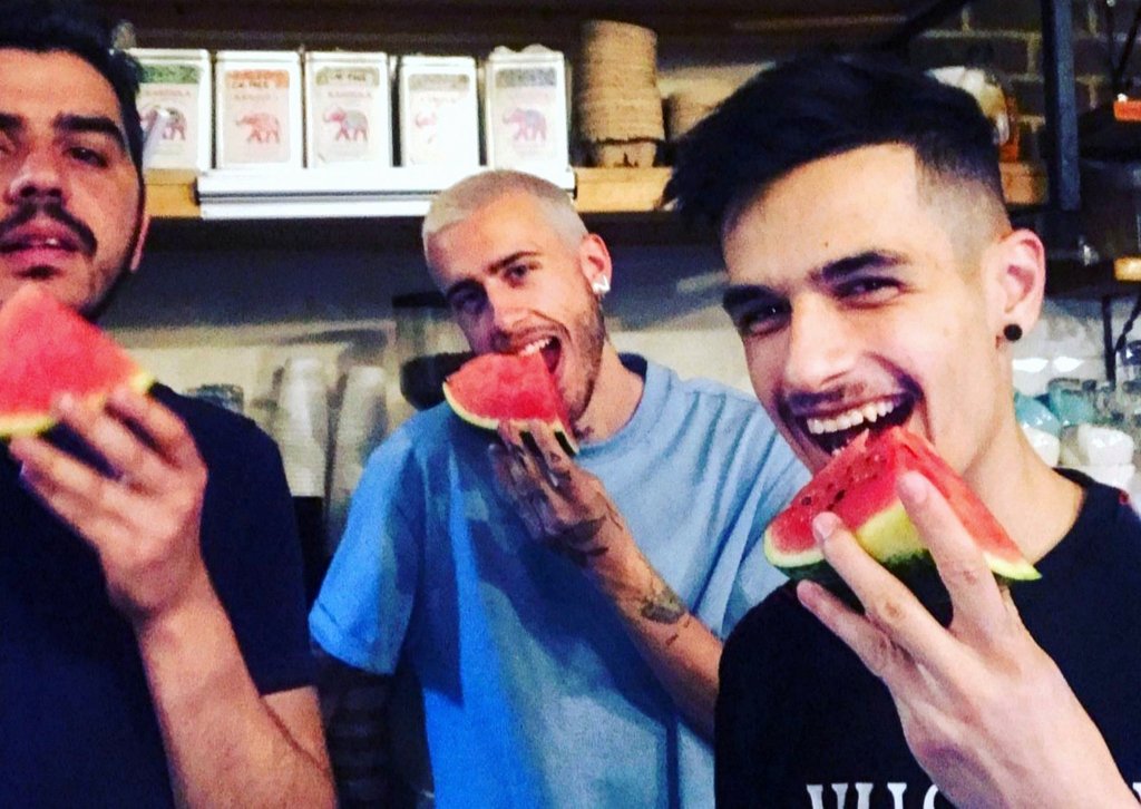 cafe_route's tweet image. We are taking #MensHealthWeek to heart! Lots of fresh fruit and veg is the way to go! 🍉⚡ #Hackney #London