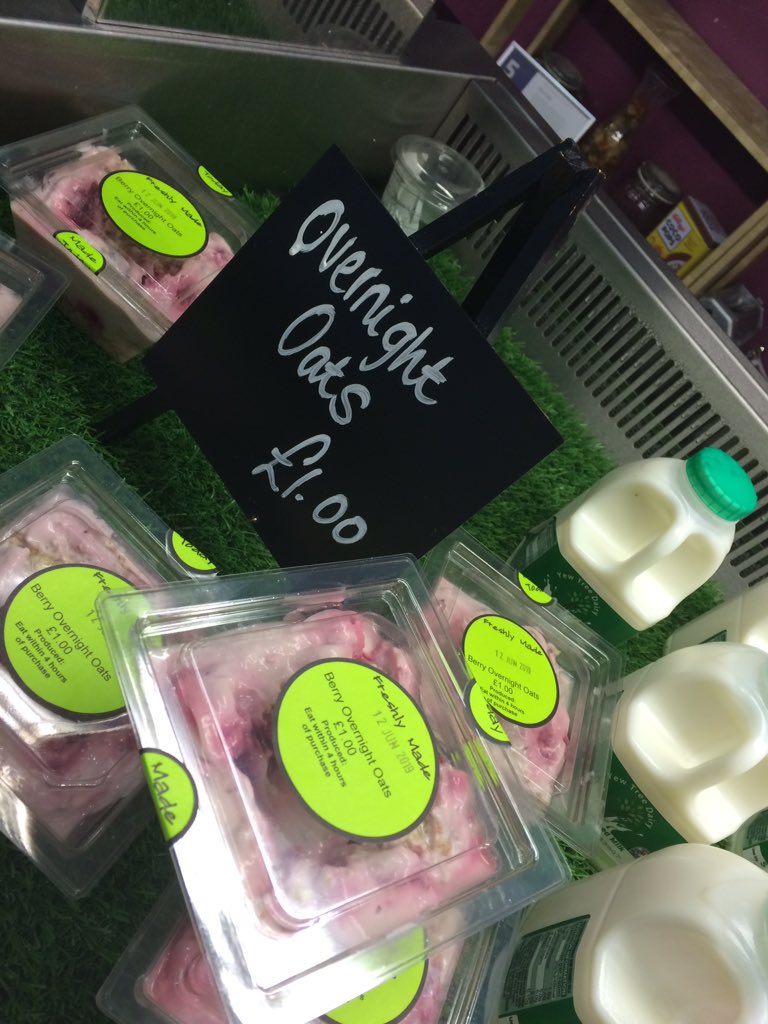 Today we have overnight oats with mixed berries. #HealthyEating #healthyeatingweek #choices <a href="/MichelleHought3/">Michelle Houghton</a> <a href="/IndiesSodexo/">IndependentsBySodexo</a> <a href="/agsb_official/">AGSB Head Master</a>