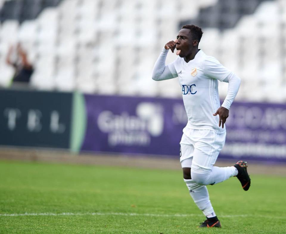 Ghanasport's tweet photo. VIDEO: SWAG President Kwabena Yeboah Endorses New Boy Samuel Owusu As Revelation In Black Stars Team
WATCH:https://t.co/KCb22zzxAR https://t.co/KbL89qBJxQ