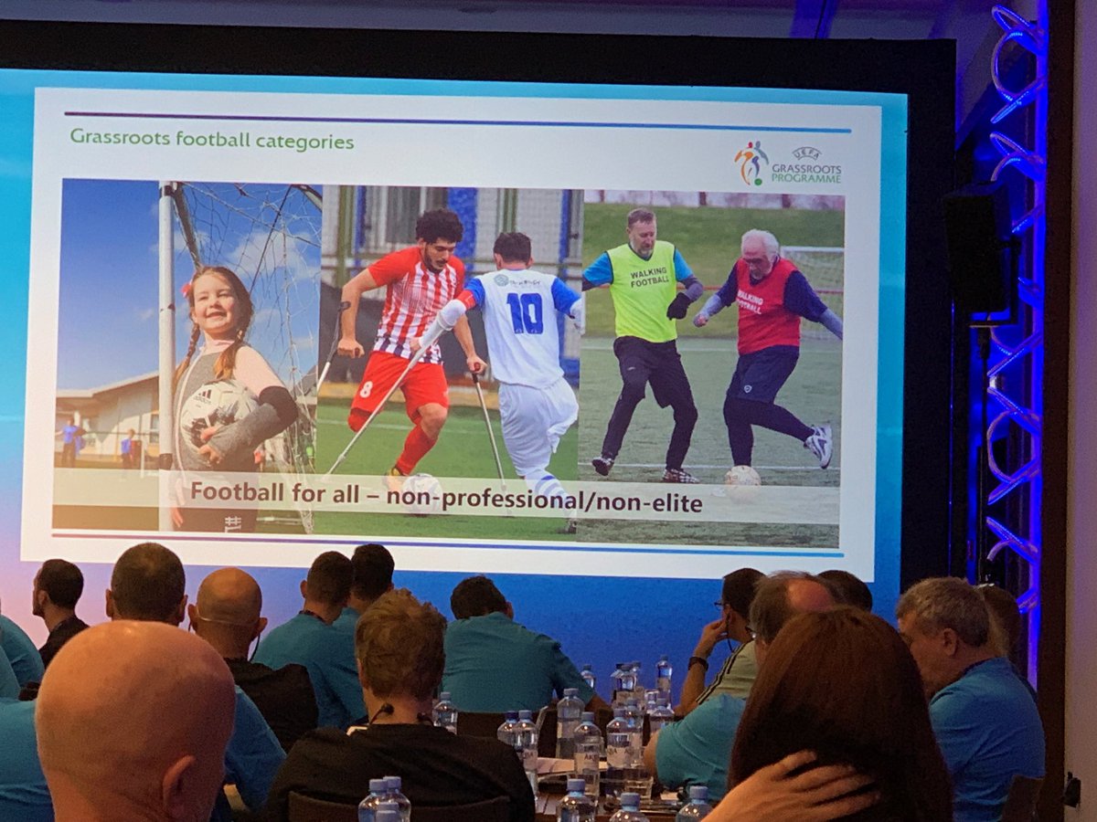 Så er første dag på #uefagrassroots I Minsk godt i gang. Der drøftes skolesamarbejder i dag.