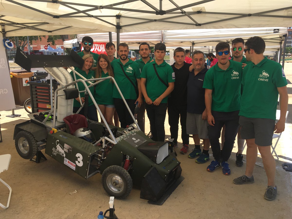 raquelcolomina's tweet photo. El equipo CREVE de #SantaPerpètuadeMogoda, puso a al volante a dos mujeres. Poniendo el prototipo a rodar en manos 100% femeninas. #vehiculoelectrico #Electrocat19 https://t.co/vaB89PMSfh
