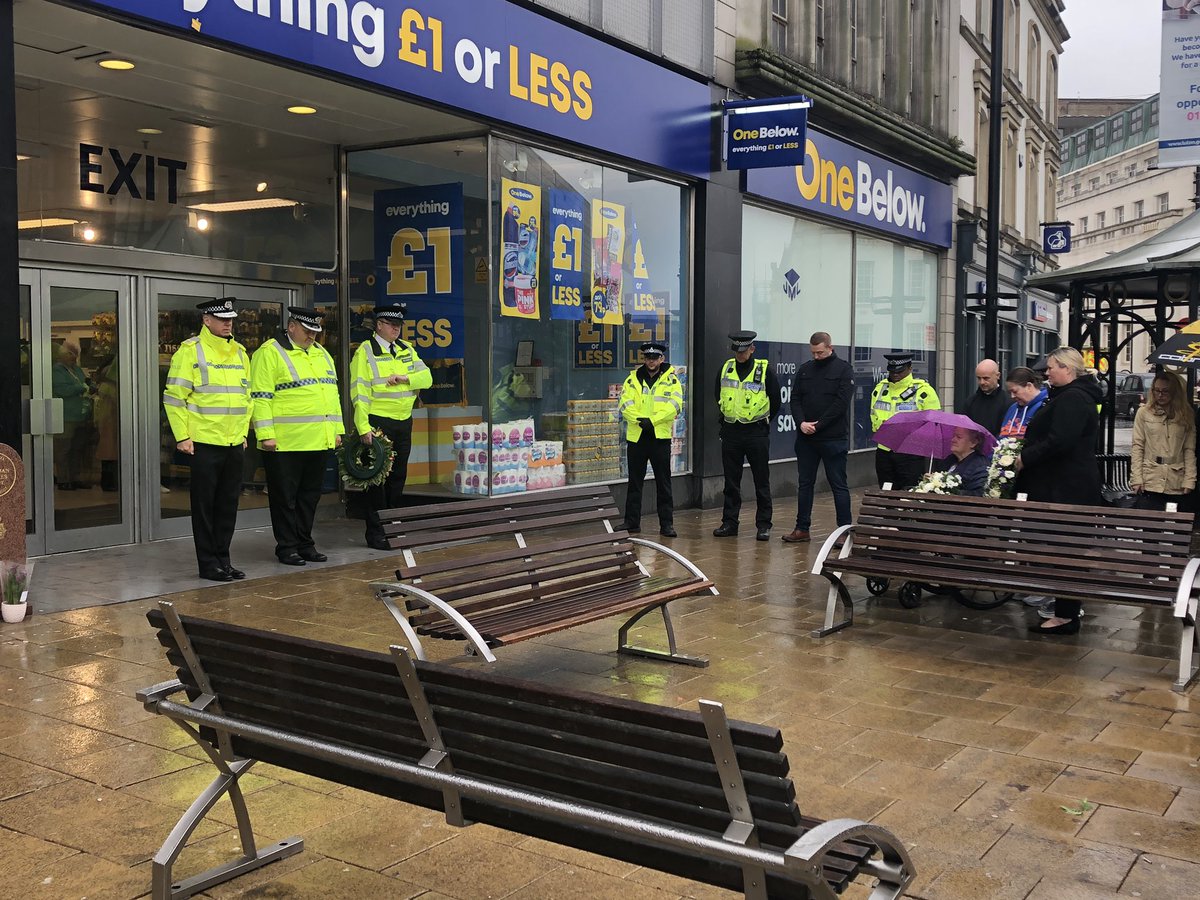 bedspolice's tweet image. Officers, staff and the public were joined by PC Jon Henry’s family in remembering his sacrifice in Luton town centre, 12 years ago today. PC Henry laid down his life to protect others in the line of duty, and will never be forgotten.