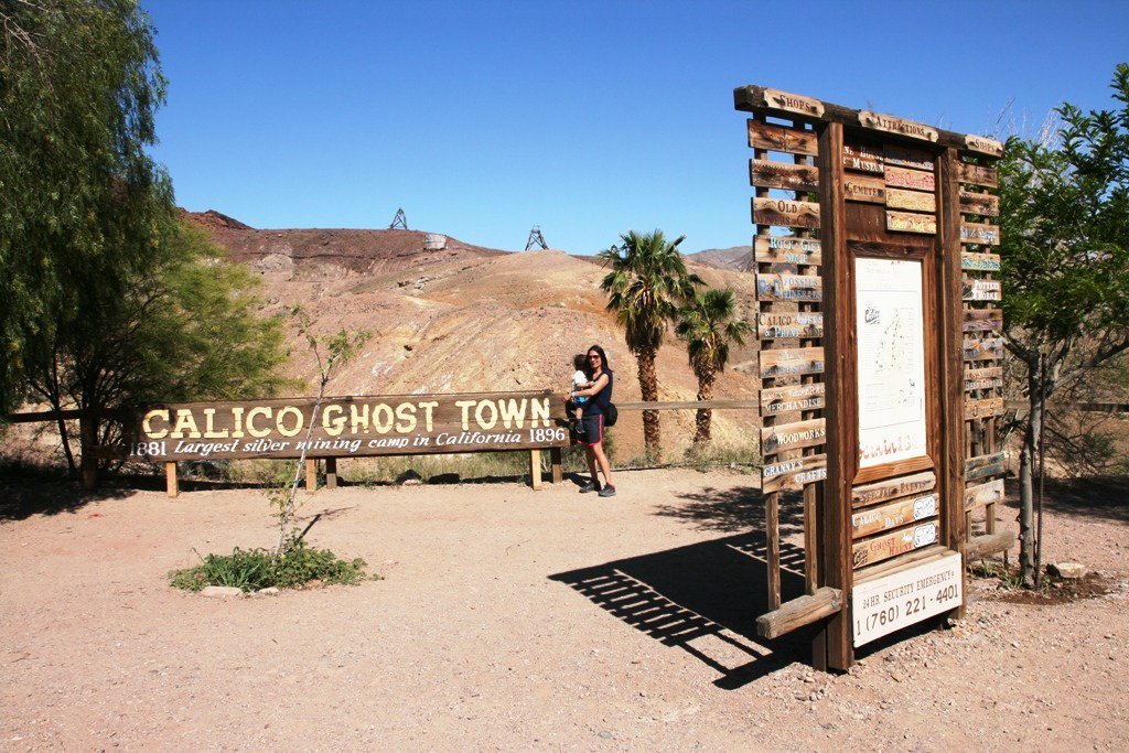 Disconnettersi per ritrovarsi. Parlando di luoghi lontani dove la mancanza di segnale ti obbliga a disconnetterti dal mondo virtuale mi viene in mente Calico Ghost Town. Voglia di California? Dai un'occhiata alle offerte @momondo
momondo.it/in?a=ambassado…

#admomondo #owtravelers