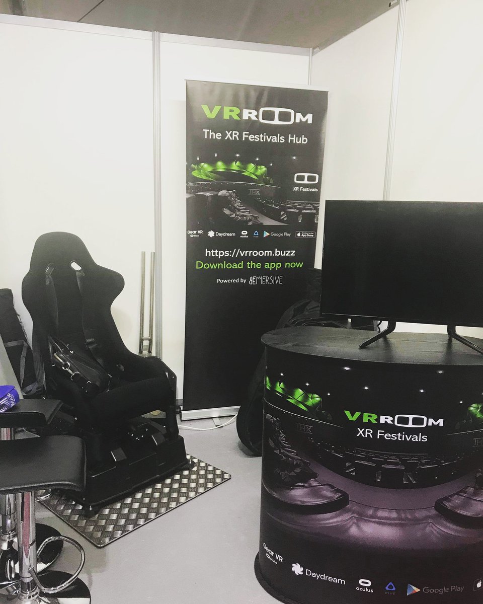 Cacciuttolo_L's tweet image. Are you ready for the VRrOOm experience?
#vrroomobject #vrroom #vrexperience