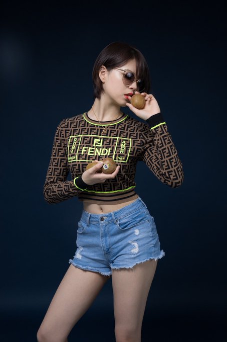 Twitterのコスプレ画像4