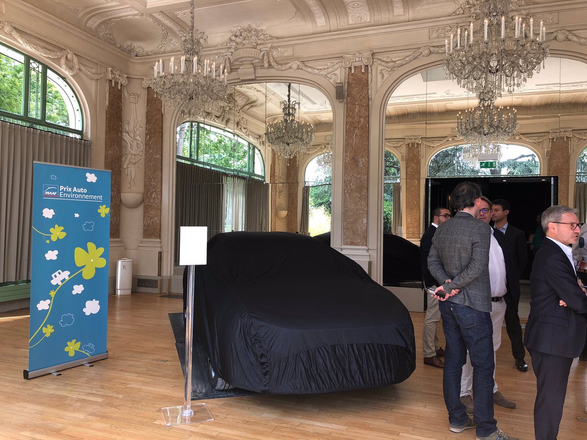 MAAFAssurances's tweet photo. 🚙 C’est parti pour la 15ème édition du #PrixAutoEnvironnement qui récompense chaque année les véhicules et innovations techniques ayant une faible empreinte écologique. 🔴 Suivez en direct le palmarès 2019 sur notre fil Twitter https://t.co/ItiWaAb78Q