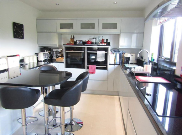 HuntersDN21's tweet photo. 🏠Saxon Court, Blyton, DN21 3PH, £210,000🏠

VIEWING HIGHLY RECOMMENDED TO AVOID DISAPPOINTMENT.

📞 - Call us today to arrange a viewing 01427 616118 
💻 - For more details, please see our website https://t.co/uY58J8fl3B https://t.co/A19AsgRPDI