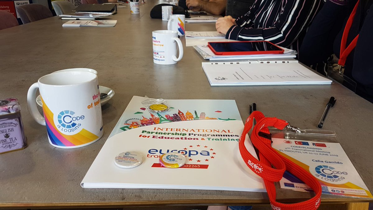 ElenadelaGuia1's tweet photo. Second meeting in Plymouth, UK project #codeisloading #erasmusplus  @teresaOMAB @celiagarridoh @I3aUclm https://t.co/pjlrI22JcZ