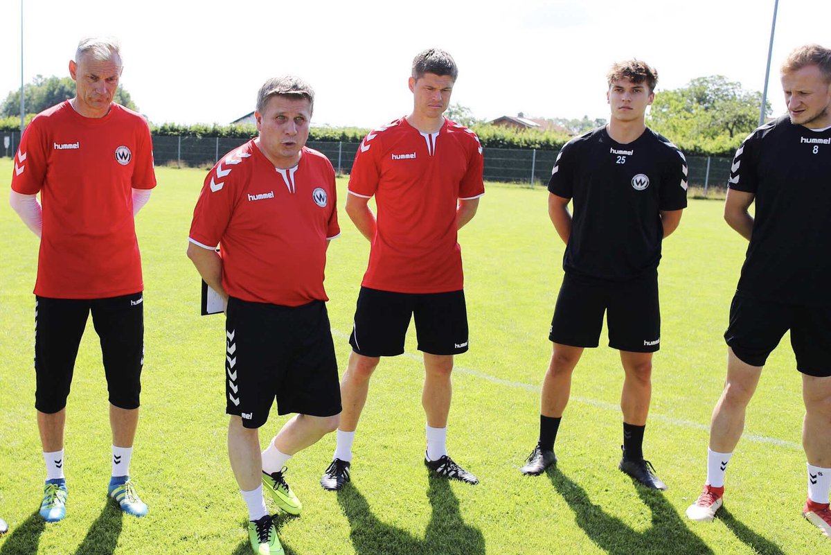 wacker1930's tweet photo. TRAININGSAUFTAKT!⚽️
Heute um 17 Uhr beginnt der SV Wacker die Vorbereitung am Sportpark auf die Saison 2019/20.
Schaut vorbei und macht euch einen ersten Eindruck von unseren Jungs!💪🏼 https://t.co/hEEqPSq7UM