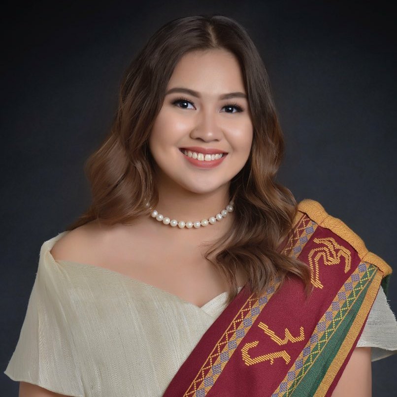 irisGrestobar's tweet photo. Isang libong pagpupugay para sa pinakapaboritong sanggol ng Iris (iris baby), akalain mo yun kahit gabi gabi ka umiinom sa aming bar, ika'y nakatapos ng unibersidad. Congratulations, Z!!! 🍻 🎊 🦄 https://t.co/MZYz6X9Ngu