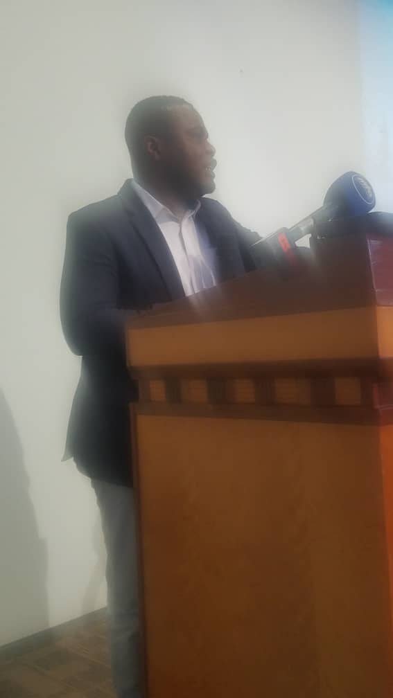 penplusbytes's tweet photo. Presentation on 'Strengthening Accountability: The Role of Civil Society' by Bright Sowu (Deputy Excutive Secretary - GACC) #AccountablePublicService @GhanaIntegrity @GACC_GHANA @CDDWestAfrica @PNAfricawatch @bemefa https://t.co/CuB2XmDxfL