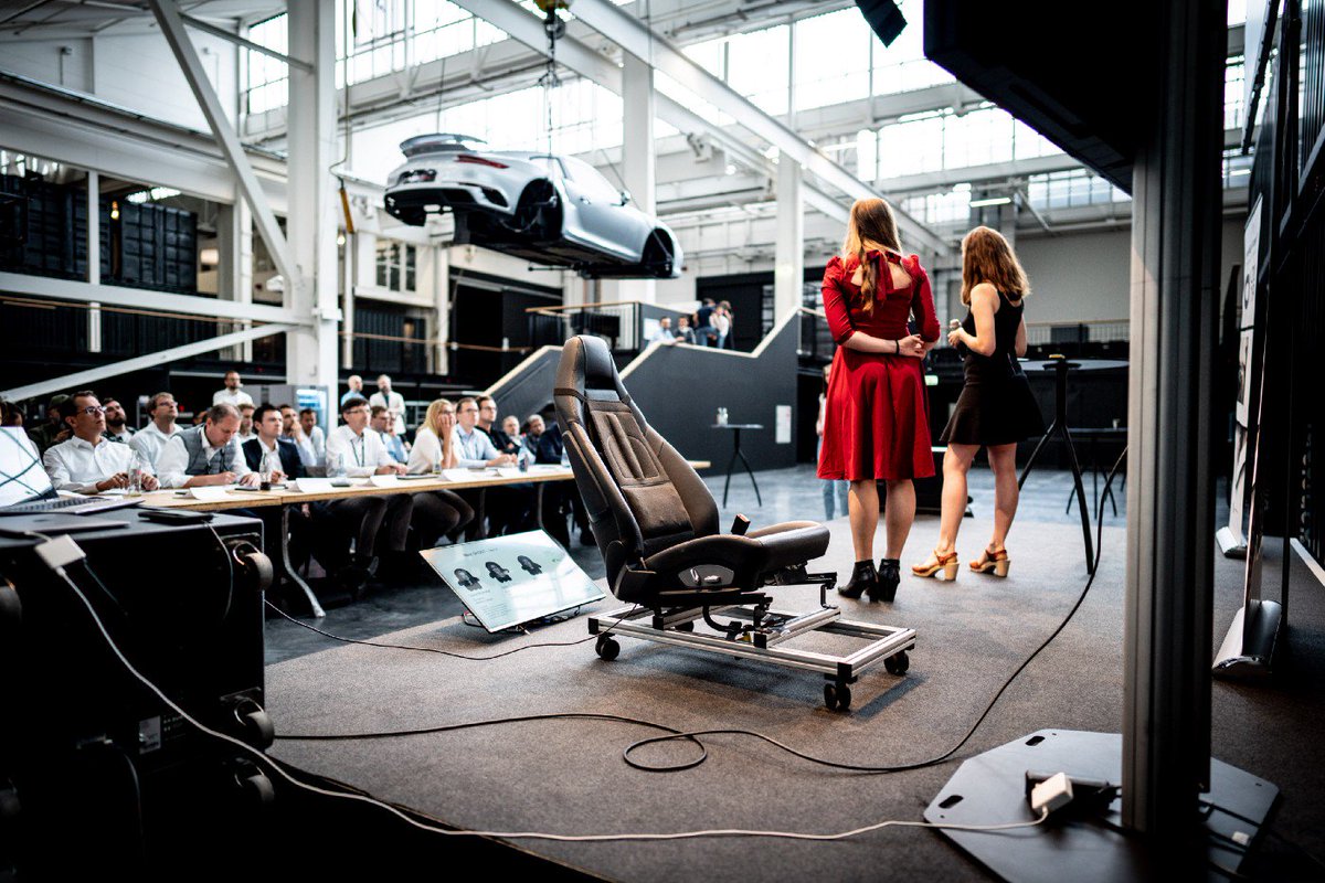 After months of hard work, feedback rounds and an exciting semi-final, the Porsche NEXT OI Competition is over. Congratulations to GHOST-feel it, <a href="/WayAheadTech/">Way Ahead Technologies</a> &amp; Road Travel - these 3 teams will further develop their idea with Porsche. More: medium.com/next-level-ger…