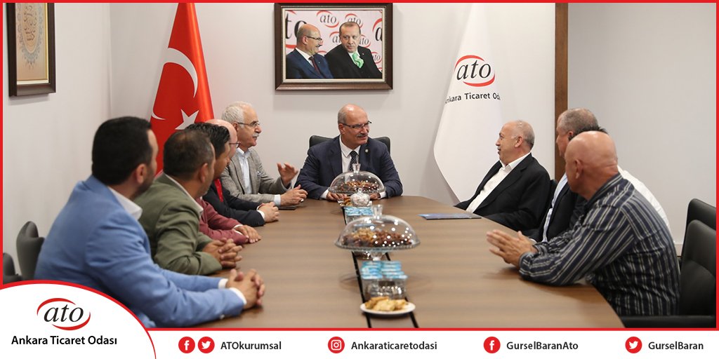 ATOkurumsal's tweet photo. ATO 39 No’lu Lastik, Jant, Akü Toptan ve Perakende Satış-Servisi Meslek Komitesi Başkan ve üyeleri ile sektör temsilcisi Mustafa Özcan, ATO Başkanı @GurselBaran’ı ziyaret etti. Ziyarette sektörel konular istişare edildi. #AnkaraTicaretOdası #ATO https://t.co/S87x1QeLFo