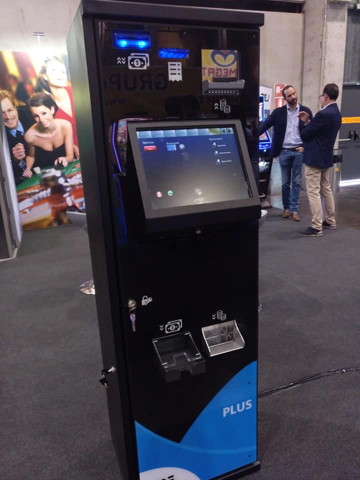 Expojoc's tweet image. #PEJ nos ha contado cómo funciona su escáner lector de documentos, así como  su máquina de reconocimiento facial. Descubre todos sus productos en #Expojoc2019