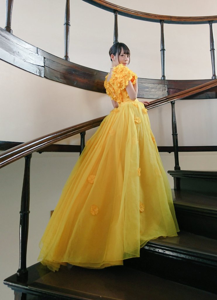 飛鳥 あすきゃん ドレス着たの専門学校のファッションショー以来 ファッションショー出たい 3日前までに予約すれば ドレスレンタル7円で30分間好きなドレス着放題ってすっごく魅力的だよね 子供用も男性のスーツもあったよ みんなも