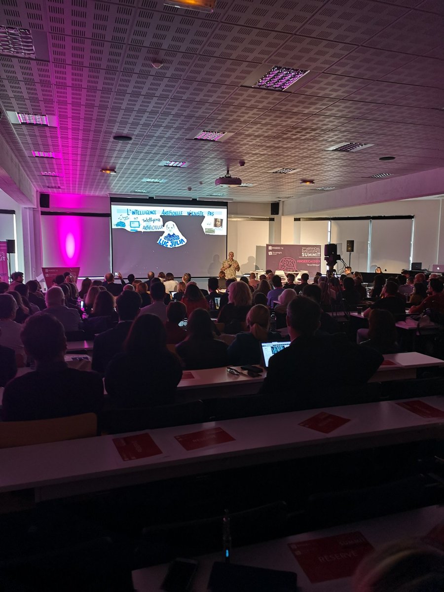 C’est ainsi que se clôture la seconde édition de l’ #INSEECAI2019 ! Merci aux équipes @INSEEC_Uet @StrategicEvent2, et à tous les partenaires de l’événement, sans qui rien n’aurait été possible 👏 A l’année prochaine ! #Lyon #Event #End #SeeYouNextYear