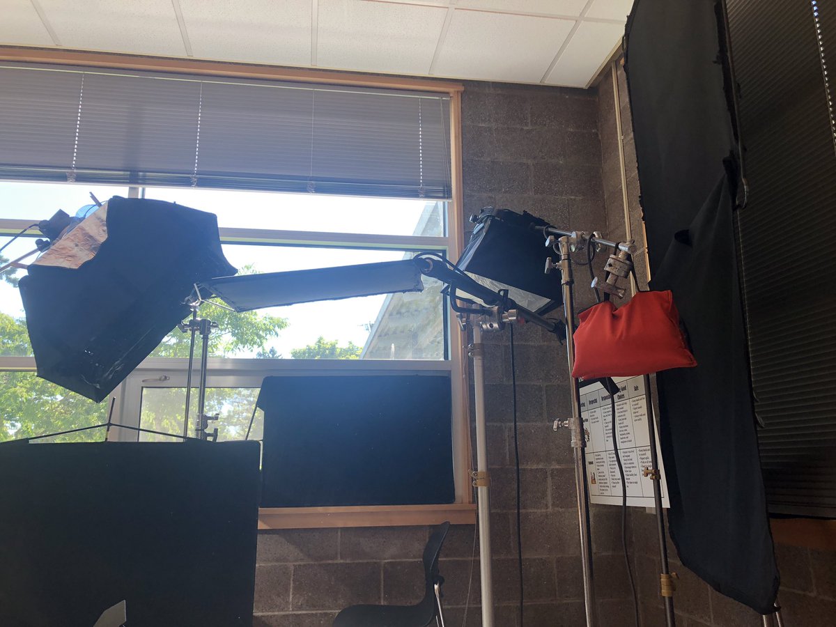 llmiller12's tweet photo. Ready for day 2 interviews with the Class of 2025 w/ @RManning47 and the OPB TV team. Meeting the students one by one in their last days of 6th grade.
#blockingoutthesun #makeshiftTVstudio
More on the project here — https://t.co/f0Jy5ecBge https://t.co/5mW0Lr70wS