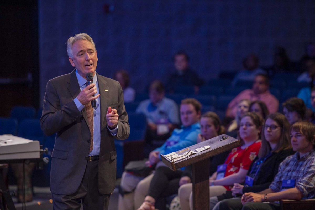 csiconnect's tweet photo. Joe Lamond, President and CEO of NAMM, presenting his Keynote at the Conn-Selmer Institute. #CSIconnect #CSI2019 #MusicEducation https://t.co/nZ3U4HliLu