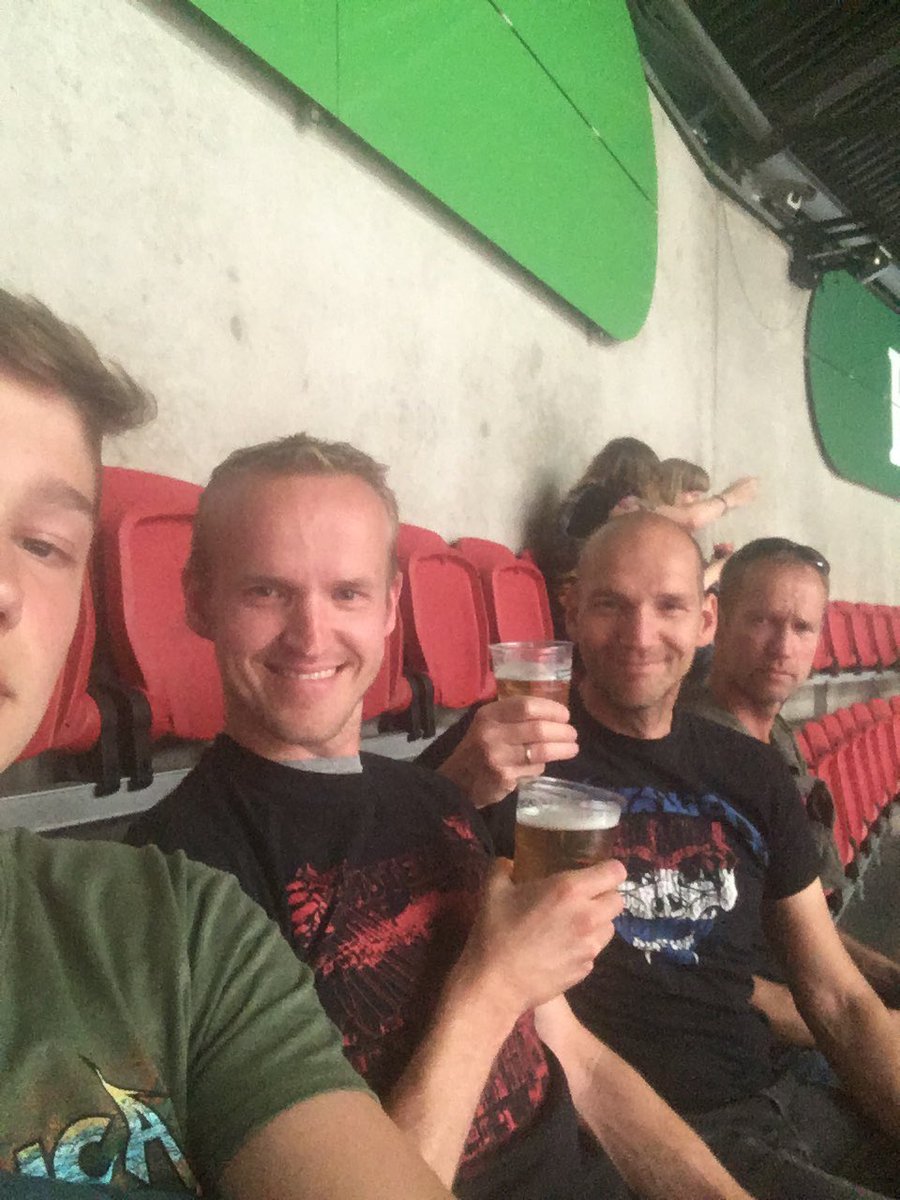 vonderEcke's tweet photo. #MetInAmsterdam https://t.co/9PiFtjhkNw