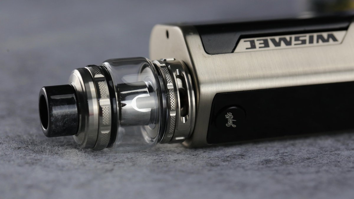 WismecGlobal's tweet photo. #TROUGH & #RXGEN3
Powerful atomizer ๐ with powerful 300w mod.โก๏ธ
If you are crazy about huge cloud and great flavor ,don't miss them !๐จ๐จ
https://t.co/f9KlROeibU https://t.co/TawWqF3FKy