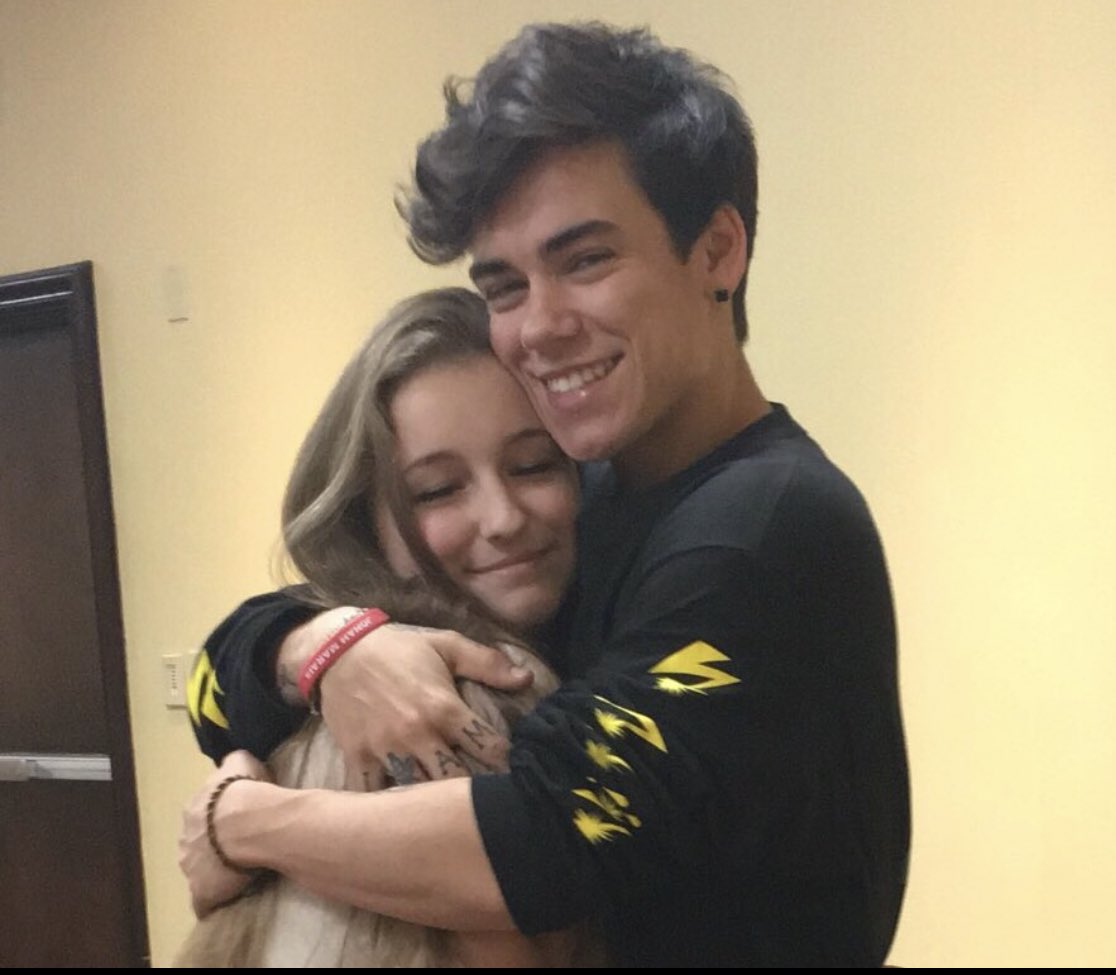 wesleyfreaky's tweet photo. happy birthday wes, miss you a lot and i hope you’re doing well https://t.co/pShuAjKCMa