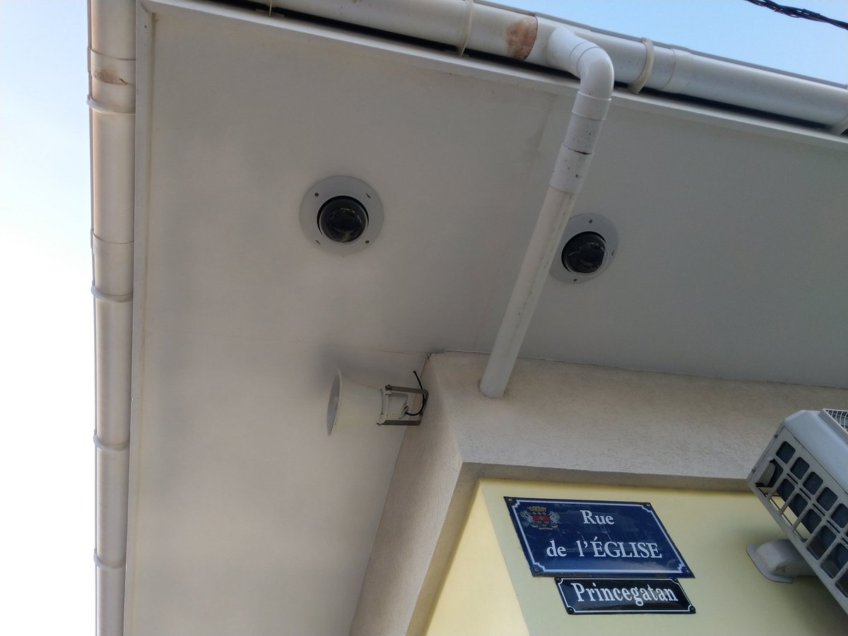 RatZillaS's tweet photo. Merci @cemsbh @comstbarth @NCartiSinnan @PascalSBH, Maud, Eve et Nadia @dauphin_telecom pour l'accueil et l'hospitalité. J'ai beaucoup appris de vos travaux et vos infrastructures d'alerte des populations. Un modèle pour l'Outremer et l'Hexagone. Rendez-vous à #CaribeWave2020 ! https://t.co/NLGLJofDMM