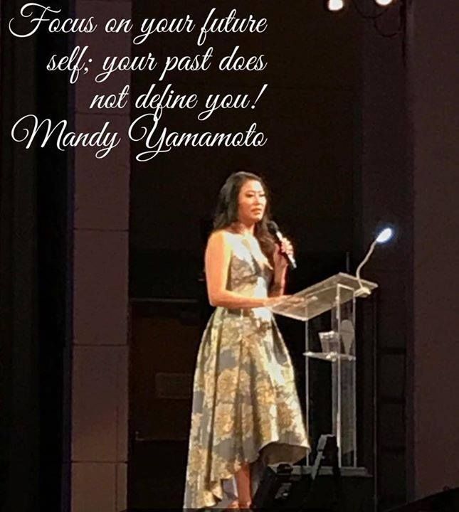 Mandy_Yamamoto's tweet photo. In life, there are only two moves for you to do: move on from the past and move forward towards your goals in life! #mandyyamamoto #twomoves #moveon #moveforward https://t.co/nufMnpuJBE