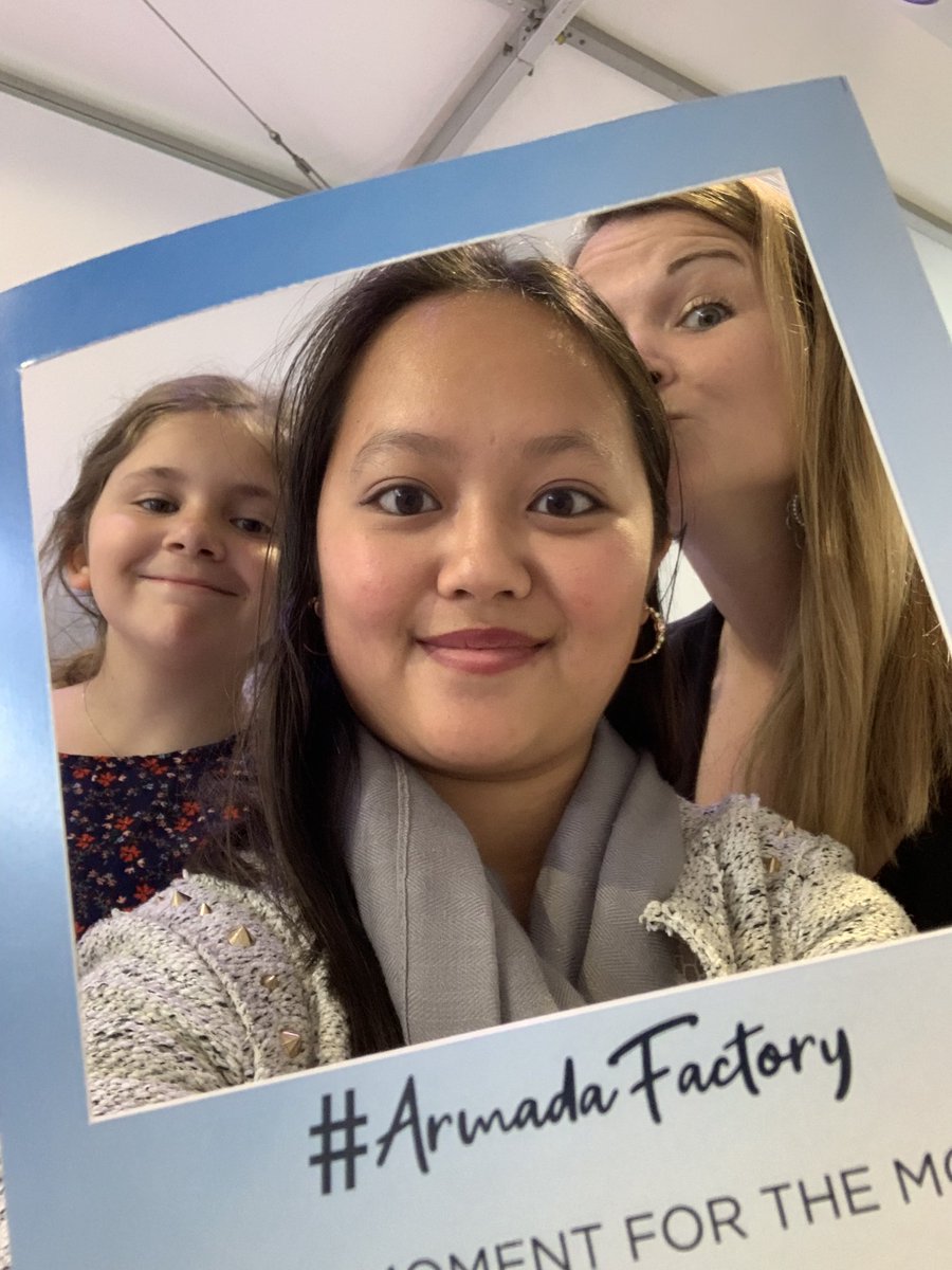NormandyFactory's tweet photo. C’est parti ce soir pour l’#ArmadaFactory sur l’#Armada2019 avec toute l’équipe #NFactorySchool 🤗🎉 https://t.co/P96PPd1pEu