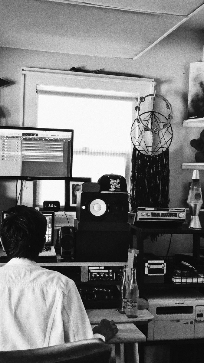 shit yeah, friendz. Been cooking up some fresh goods in a rock pot with @Inaiah_Lujan ⭐️ keep ur ears peeled ⭐️