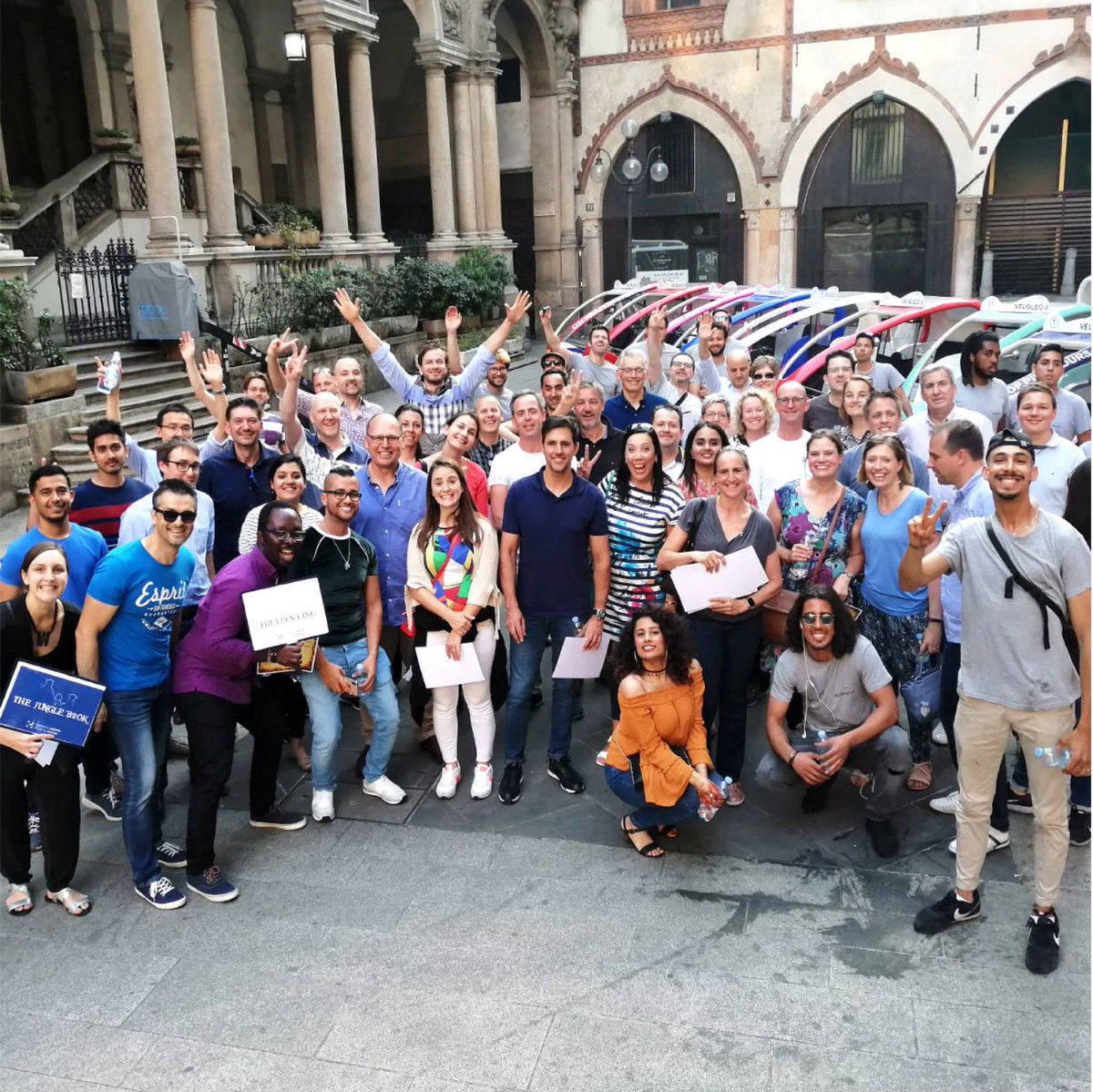 RossoEvolution's tweet image. UCB Biopharma sceglie una soluzione “green” per scoprire Milano in modo divertente e alternativo.
#rossoevolution #movedbypassion #healthcare #pharma #passionforpeople #evolutionevents2019 #milano #veloleo #green #ucbpharma