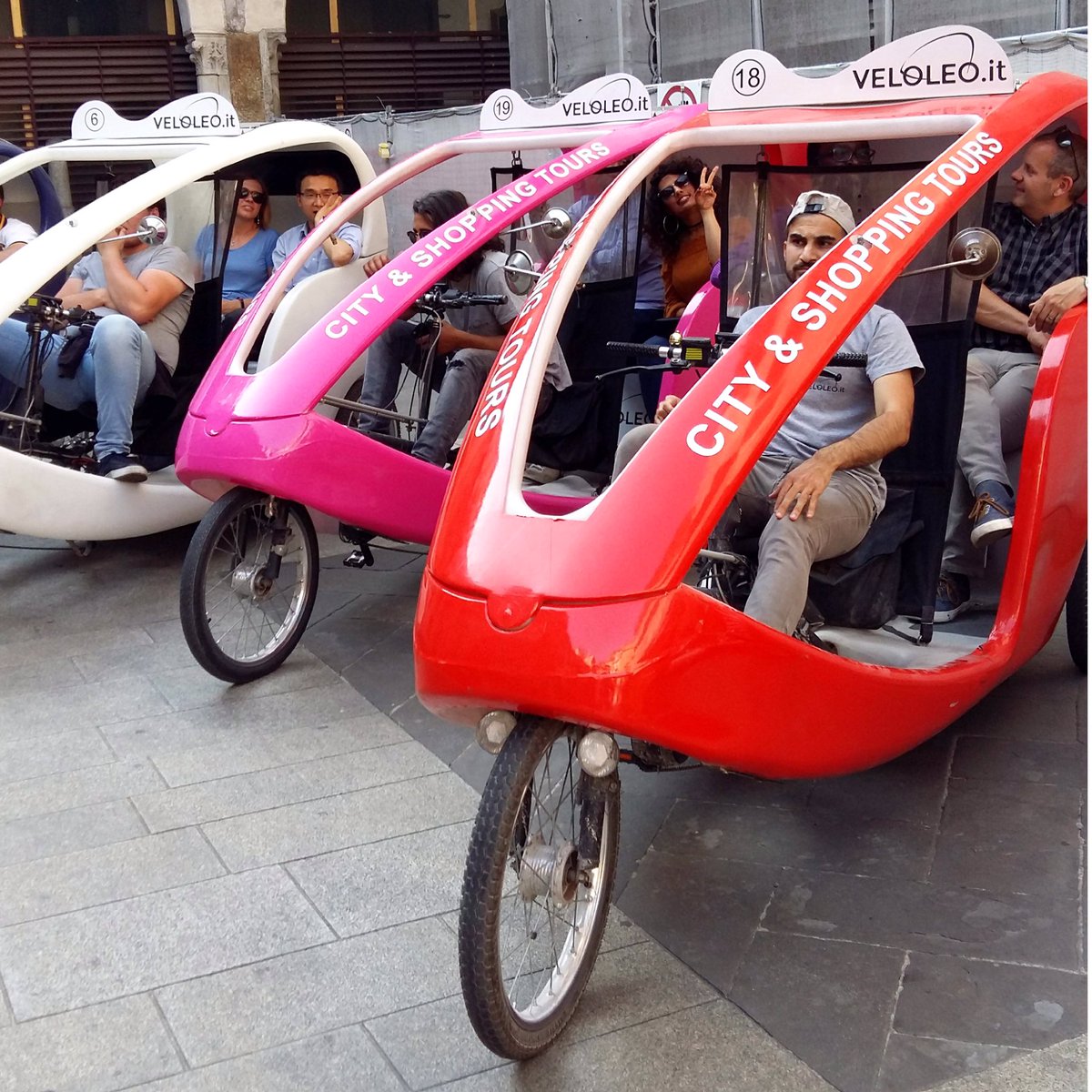 RossoEvolution's tweet image. UCB Biopharma sceglie una soluzione “green” per scoprire Milano in modo divertente e alternativo.
#rossoevolution #movedbypassion #healthcare #pharma #passionforpeople #evolutionevents2019 #milano #veloleo #green #ucbpharma