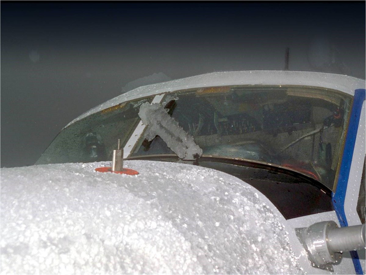 NASAGlennBiz's tweet image. This #RD100 Award Winning #OpenSource #NASASoftware can help your #aircraft fly safer in rain and #ice and is available for free! ow.ly/lzJQ30oyflx #NASAtech #techtransfer #innovation #icing  #UAS #UAV