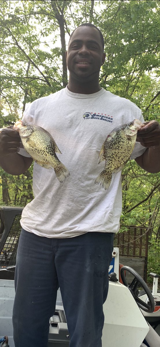Anthony_Nunn's tweet photo. What a awesome day Fishing @CaptainKFAN @KFAN1003 @desert_angler @CrappieCrazycom @crappiecom @perryoutlook @Power_Pole @WildernessPaulD @MinnKotaMotors @SheLovesToFish @BobStPierre @BassProShops @LowranceFishing  @CrappieMasterTV @Hearn_Steve https://t.co/dsHl7OuOlX