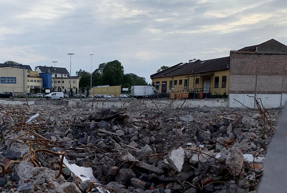 The walls of babylon are closing in! DATASTORM 2019 will probably be your last chance to experience DATASTORM at Truckstop Alaska.

Don't miss out!

datastorm.party