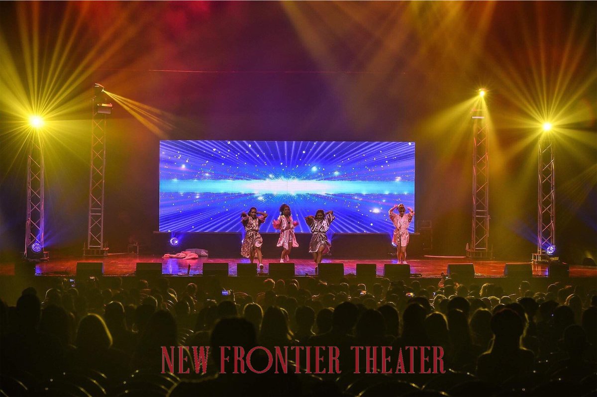 NewFrontierPh's tweet photo. View from the crowd! We love the energy! π€©
#SPECTRUM2019 #YourBestSummer #NewFrontierTheater #ExperienceAraneta https://t.co/6dnTRZooWf